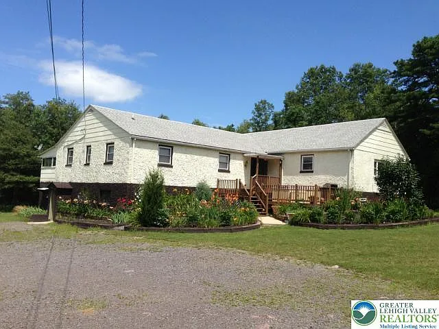 $299,900 – 4-Bedroom Ranch on 5 Acres in Penn Forest Estates, Jim Thorpe, PA